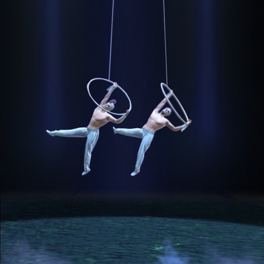 Hoop Artist: A view of the Cirque du Soleil experience by Arcadia for Verizon 5G customers. Image provided by Snap